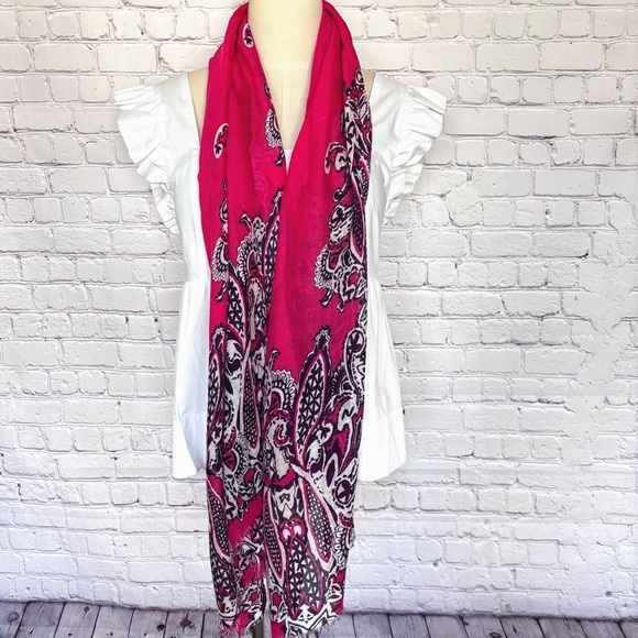 3 Multi-Colored Fashion Scarves - Picture 10 of 15